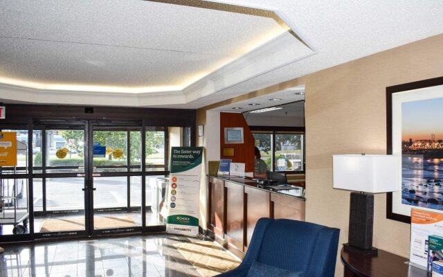 Comfort Inn & Suites