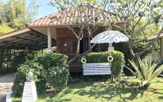 Phupha Inn Resort