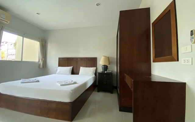 C.A.P. Mansion Hotel