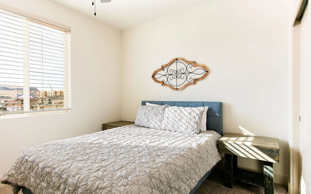 The St George Poolside Retreat By Redawning