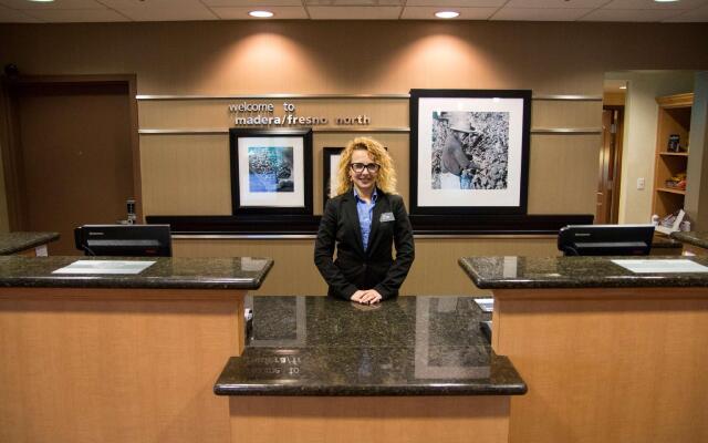Hampton Inn And Suites Madera