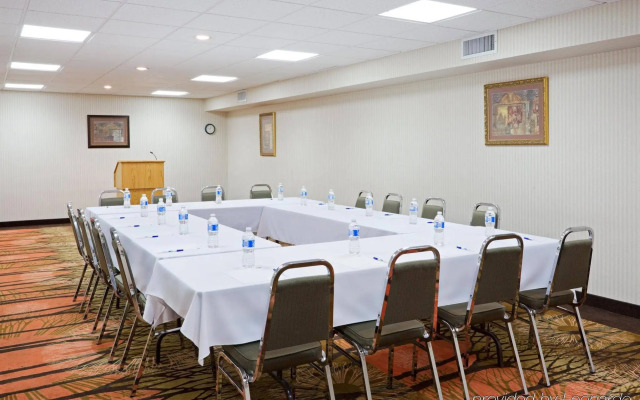 Quality Inn & Suites Regina Downtown