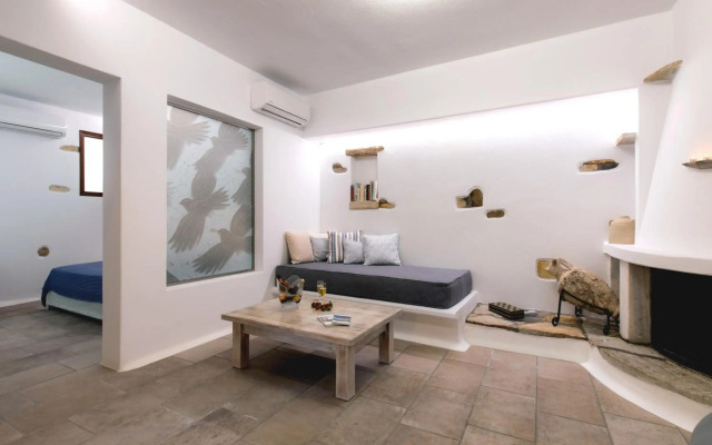 Arco Naxos Luxury Apartments