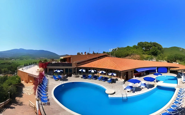 Club Hotel Marina 2