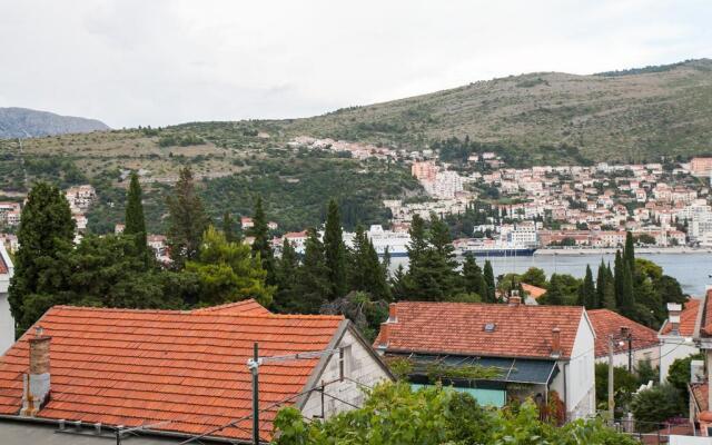 Apartments Miljak