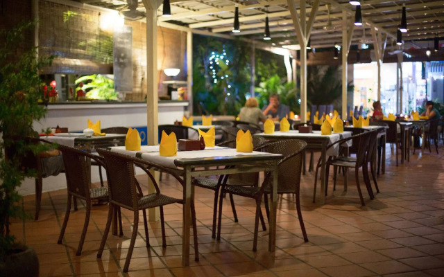 Coolabah Hotel