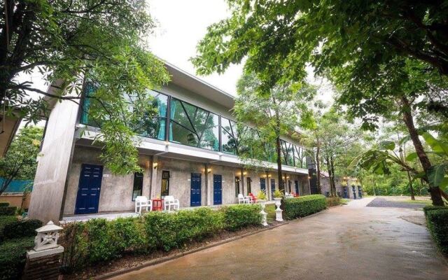 The Forest Home Resort
