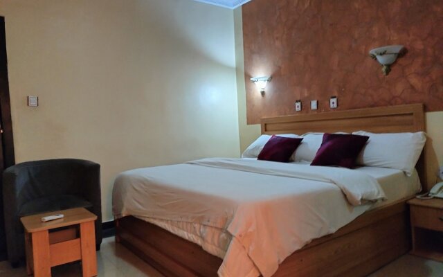 Steffan Hotel and Suites