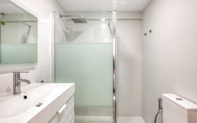 Modern Apartment in Torremolinos With Swimming Pool