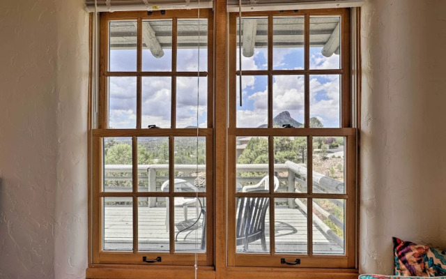 Thumb Butte Views + Near Hiking: Prescott Studio