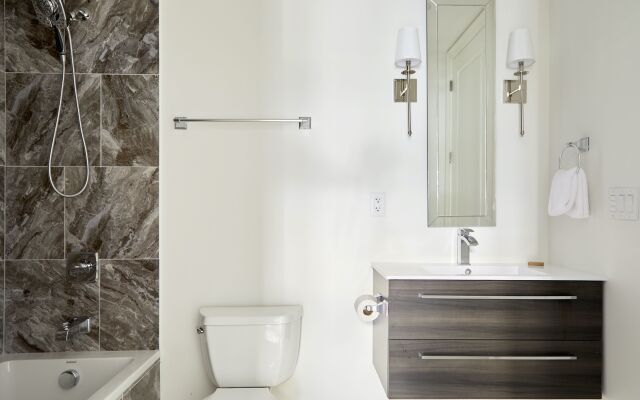 St. Charles Elegant Suites by Sonder