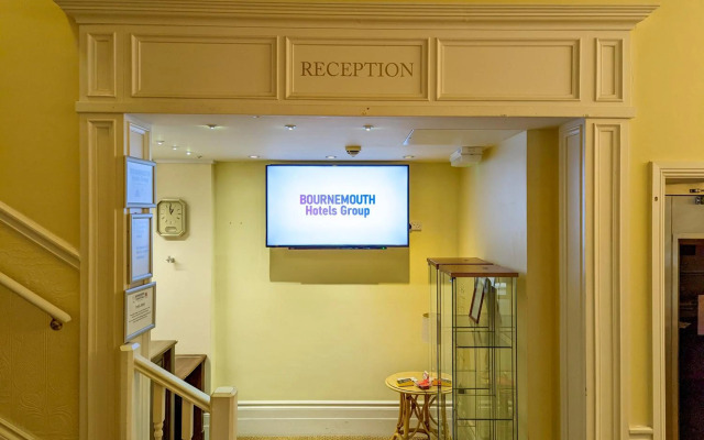 The Grove Hotel