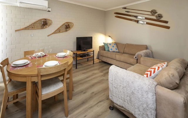 Tanderra 10 on Park Road