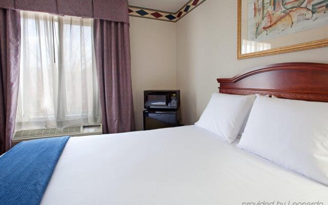 Holiday Inn Express Hotel & Suites Mebane, an IHG Hotel