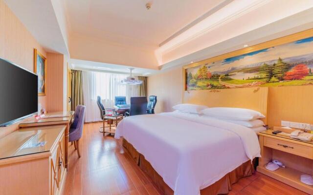 Vienna Hotel Huizhou Dahuxi