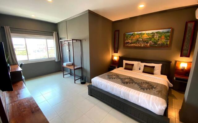 Patuxay Place