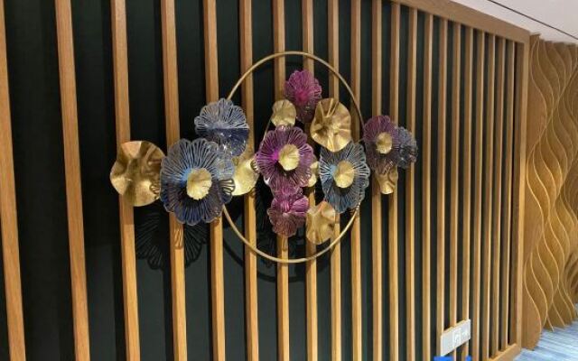 Starway Hotel Tianjin Binjiang Road