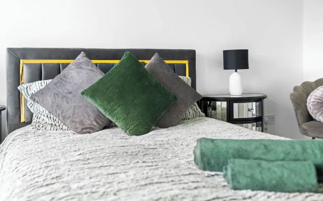 The Rock, Solihull Retreat Birmingham Airport