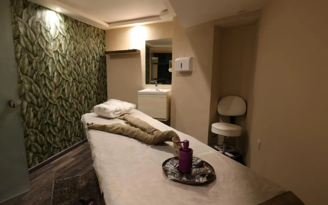 Silver Suites Hotel & Spa