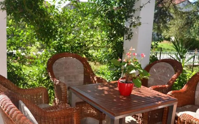 Apartments Bertok