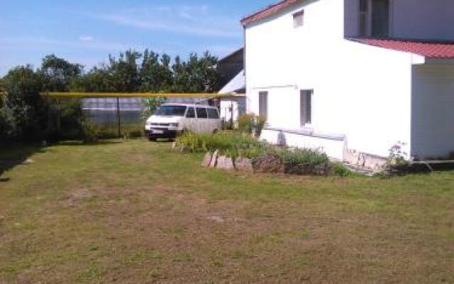 Guest house V pomosh' turistam