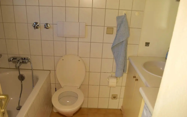 AB Apartment 64