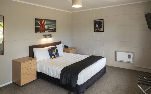 U Studios Masterton, SureStay Collection by BW