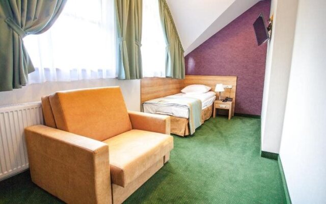 Wróblówka Hotel Restauracja