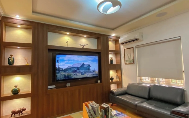 Captain's Residence