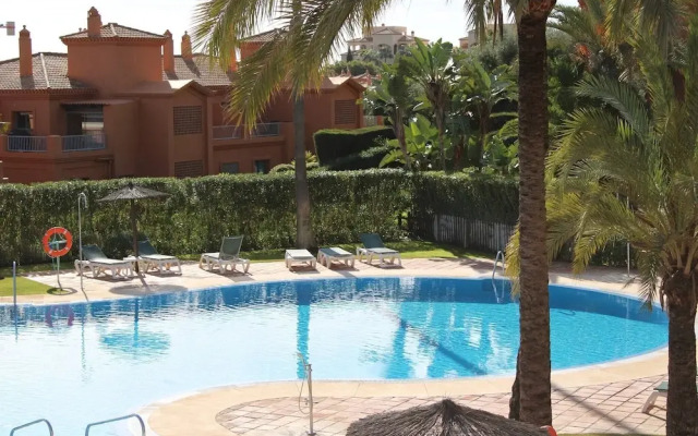 Beautiful Flat Near Golf Courses With sea Views