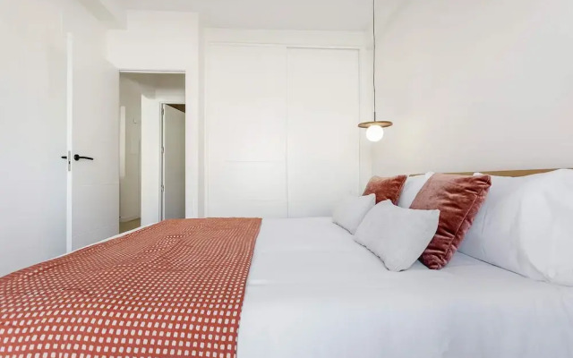 Elegant Apartment in Madrid Pedro Teixeira