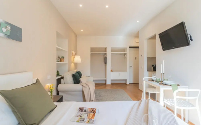 MT Studio by Rent All Como