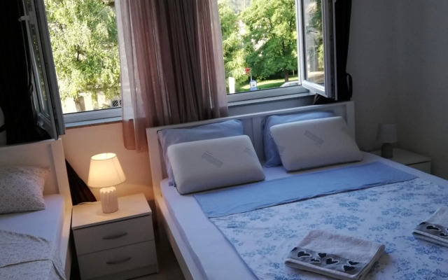 Apartments S&S