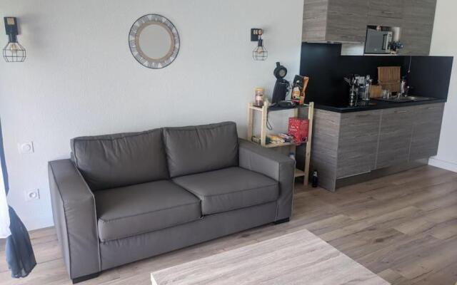 Appartement 200m de l'océan avec piscine extérieure