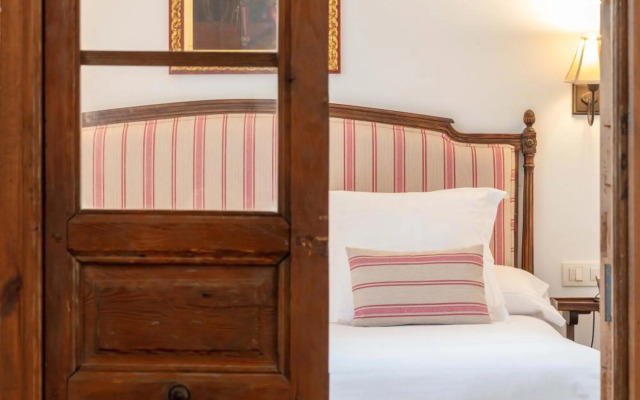 Hotel Puerta de la Luna