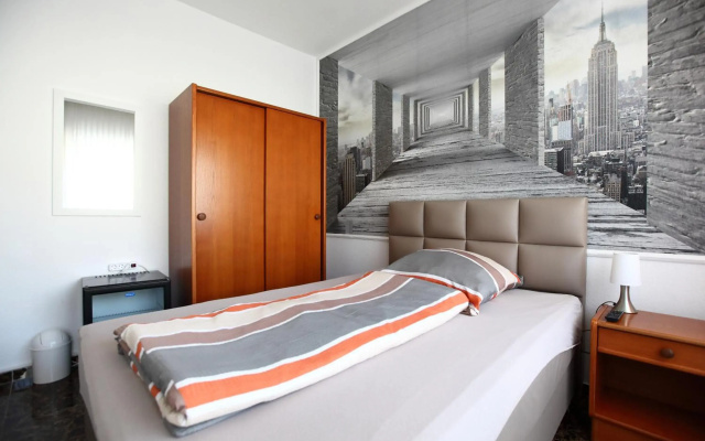 Motel One Frankfurt - Messe
