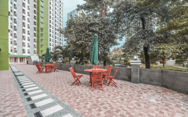 OYO 498 Green Lake View Ciputat