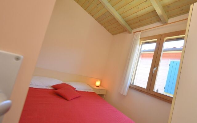 Well-Kept Bungalow with AC on the Beautiful Adriatic Coast