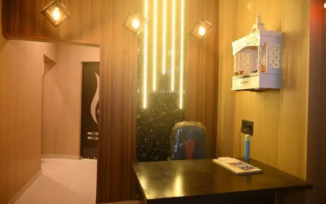 Goroomgo Narayan Niwas Homestay Ayodhya