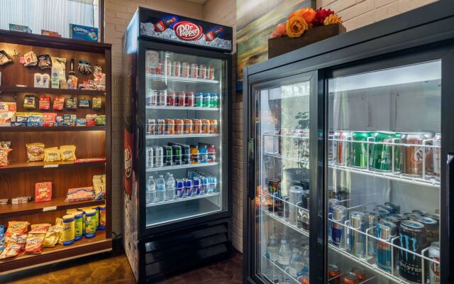 Magnuson Grand Hotel & Conference Center Tyler