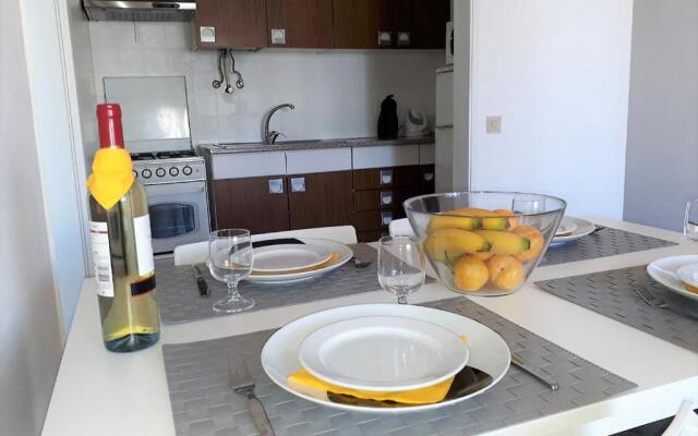 Torre 6- Vista Cidade, Aconchegante, 80mt Praia, Wifi