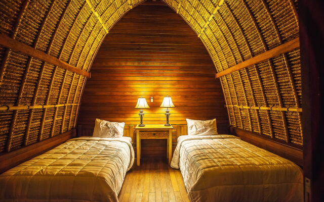 Sukanusa Luxury Huts