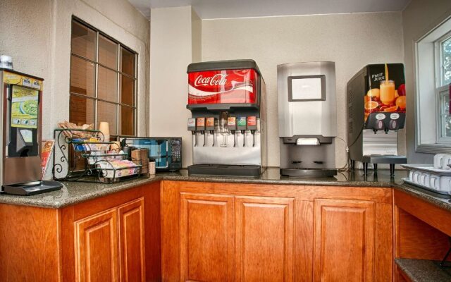 Best Western Plus Brookside Inn