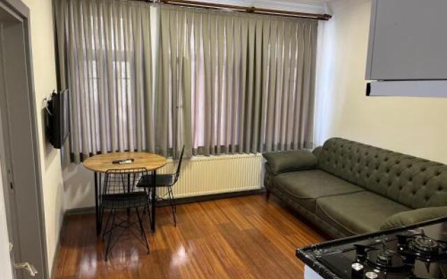 Taksim Neo Pera Suites