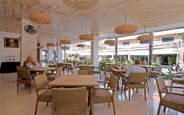 ZEN Rooms Benesari 6 Legian Kuta