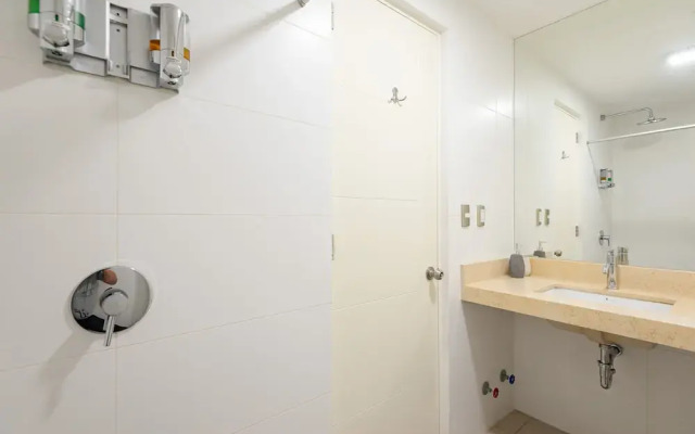 Trendy Host Canvas, Miraflores