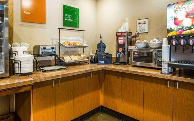 Quality Inn Lone Pine near Mount Whitney