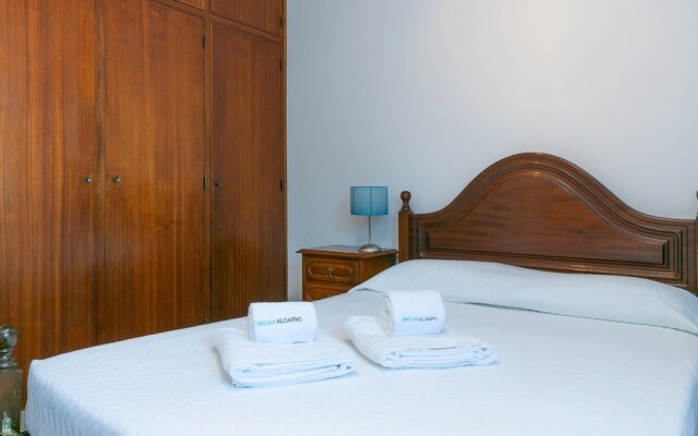C13 - Belavista 3 Bed Apartment