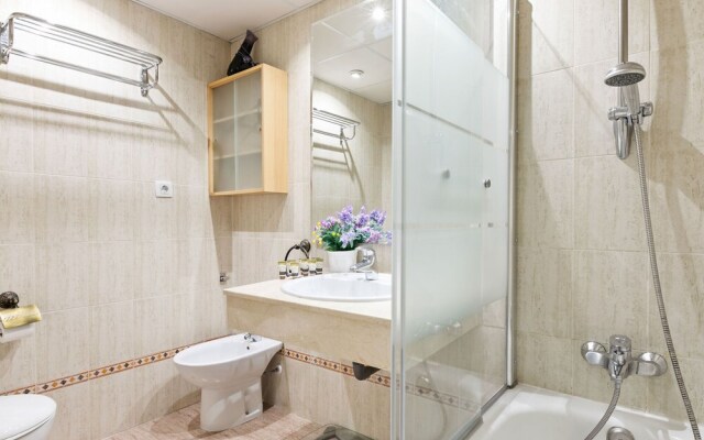 Pleasant Apartment in Marbella With Swimming Pool