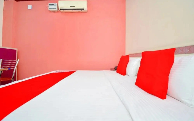 Surya Hotel by OYO Rooms